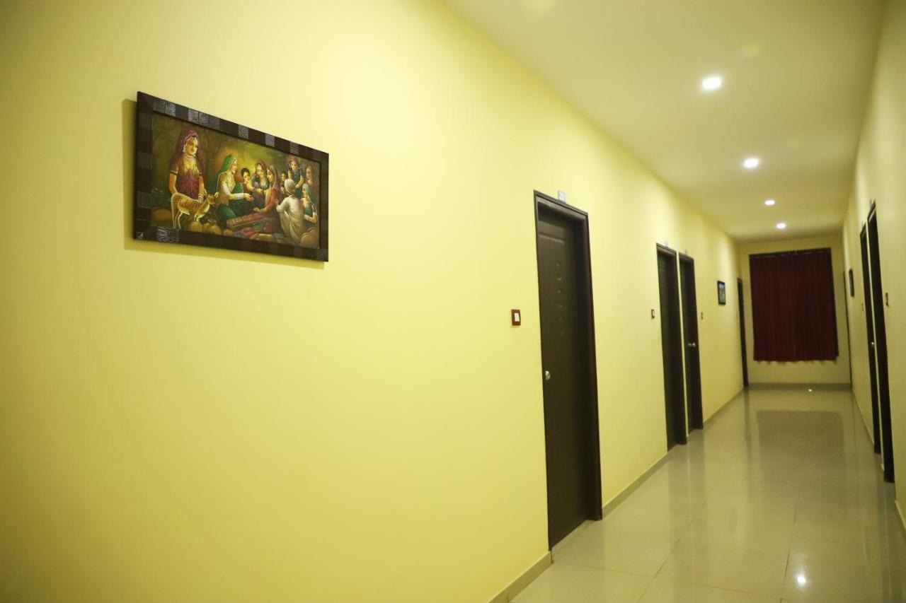 Megha Residency Hotel Haveri Exterior photo